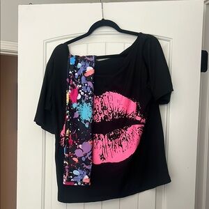 Black and Pink Lip Print Women's Top
